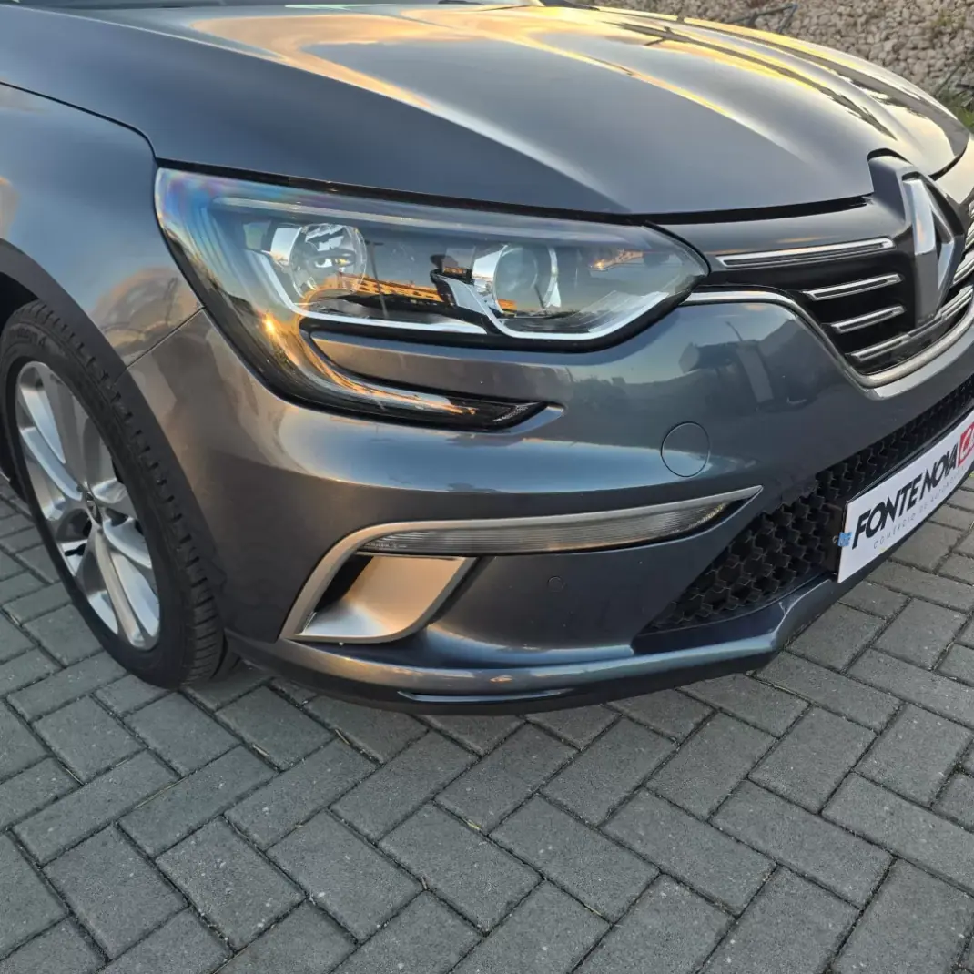 Renault Mégane Sport Tourer 2018 - 13980 EUR, 127252 km - 127252km - foto 6 de 21