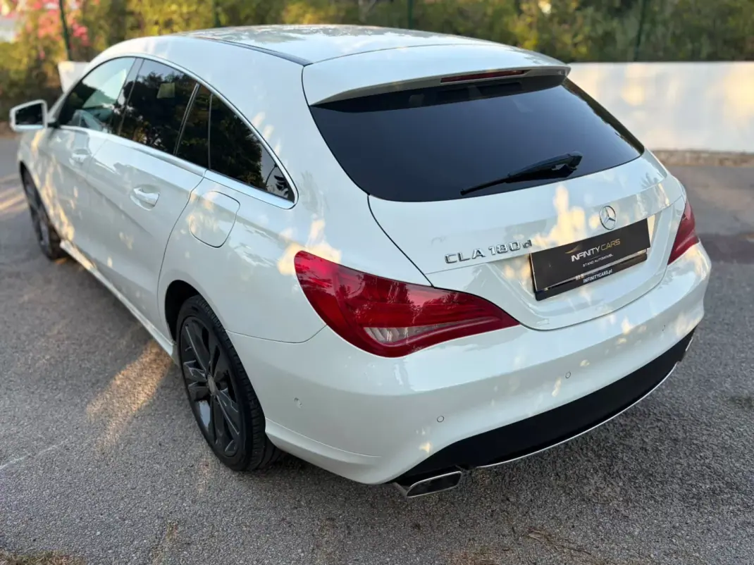 Mercedes-Benz CLA 180 2015 - 16699 EUR, 160000 km - 160000km - foto 4 de 16