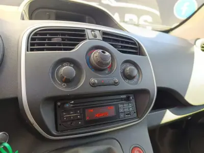 Renault Kangoo 2020 - 8900 EUR, 228370 km - foto 6 de 12