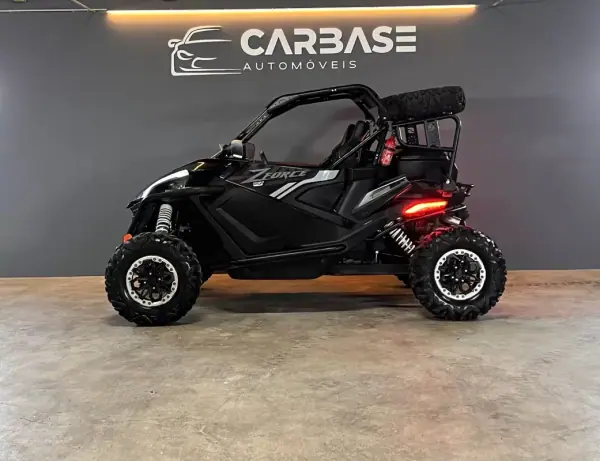 CFMOTO 1000MT-X 2024 — foto 3 de 11