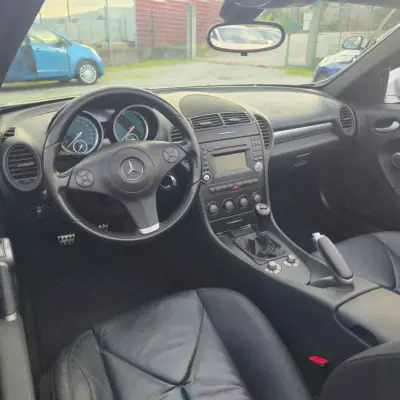 Mercedes-Benz SLK 200 2008 - 14000 EUR, 201000 km - AUTO.MOTO.pt - 201000km - foto 10 de 15