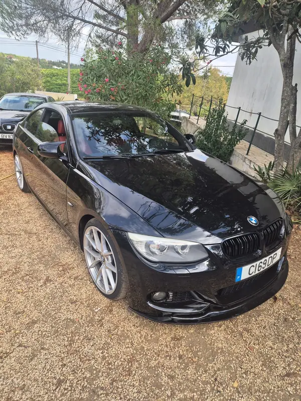 BMW 320 E92 lci pack m 2011 Diesel