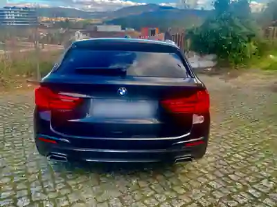 BMW 520 2019 - 26950 EUR, 268120 km - AUTO.MOTO.pt - 268120km - foto 13 de 18