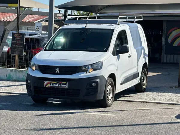 Peugeot Partner 2019 - 13900 EUR, 180422 km - AUTO.MOTO.pt - 180422km - foto 11 de 28