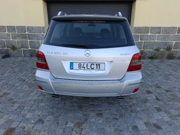 Mercedes-Benz GLK 250 2010 - 17990 EUR, 152529 km - AUTO.MOTO.pt - 152529km - foto 7 de 18