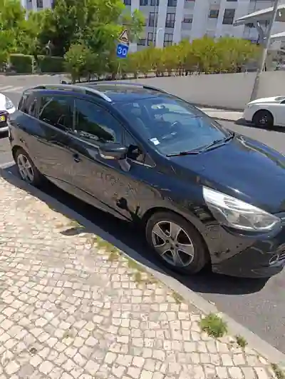 Renault Clio Sport Tourer 2016 - 8000 EUR, 177500 km - 177500km - foto 3 de 10