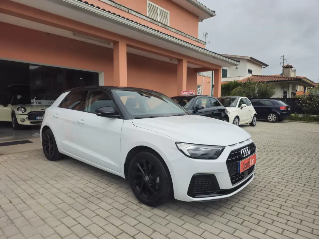 Audi A1 Sportback 2019 - 17990 EUR, 108000 km - AUTO.MOTO.pt - 108000km - foto 1 de 12