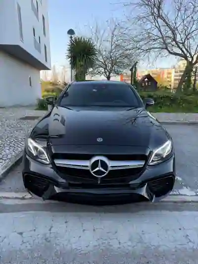 Mercedes-Benz E 300 2018 - 62500km