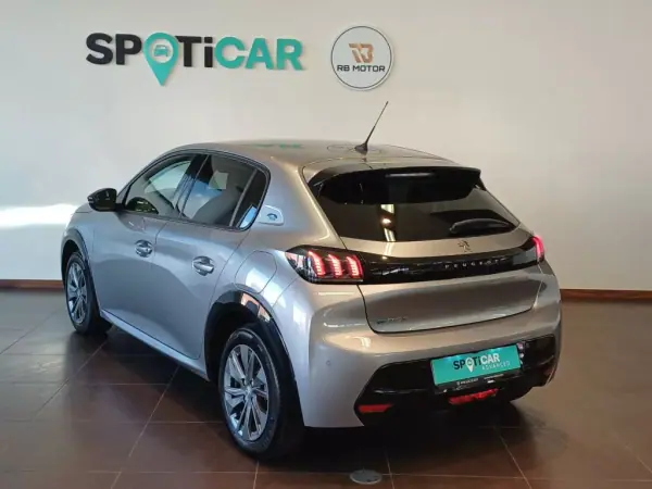 Peugeot 208 2023 - 20500 EUR, 24150 km - AUTO.MOTO.pt - 24150km - foto 43 de 45