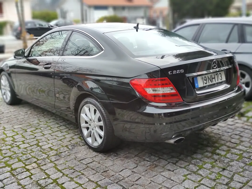 Mercedes-Benz C 220 2012 - 14900 EUR, 222999 km - AUTO.MOTO.pt - 222999km - foto 6 de 15