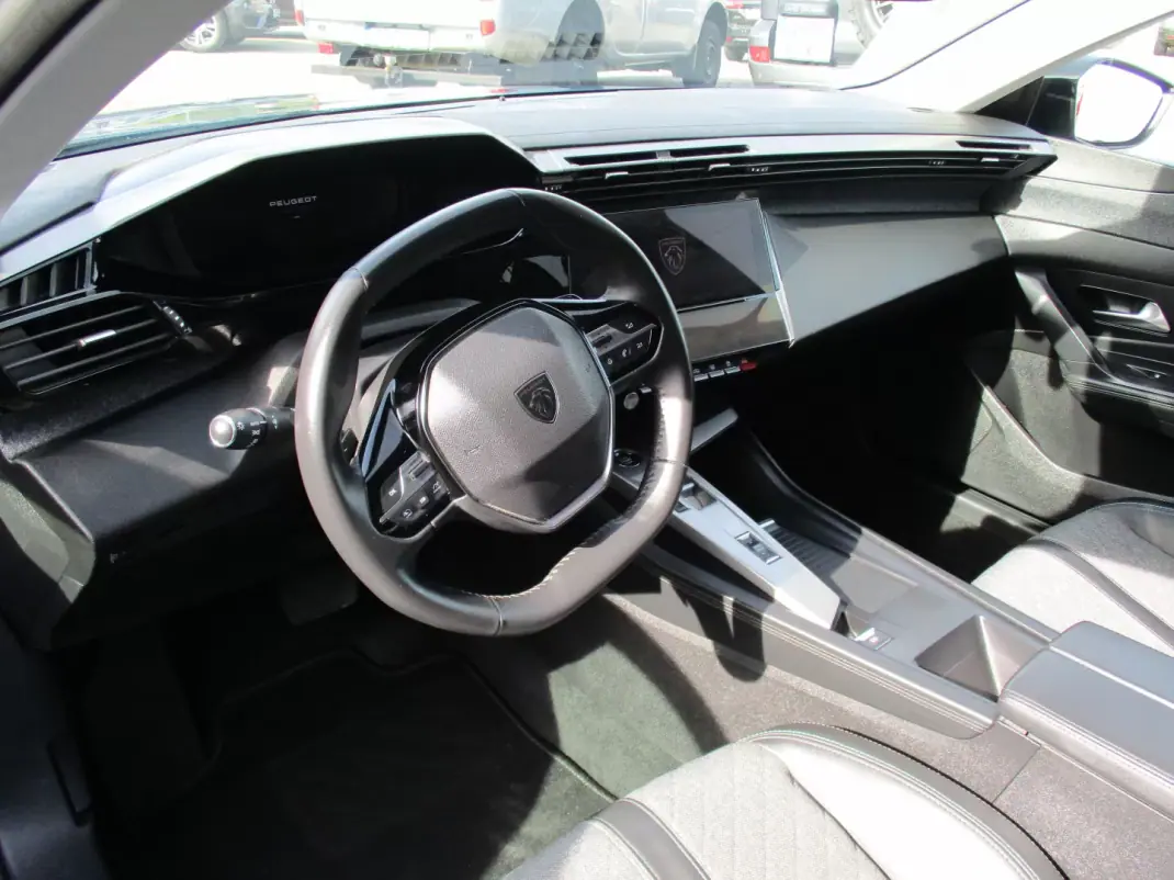 Peugeot 408 2023 - 20990 EUR, 104680 km - AUTO.MOTO.pt - 104680km - foto 4 de 7