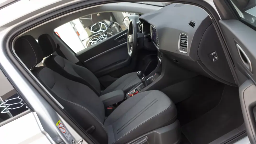 SEAT Ateca 2023 - 18900 EUR, 122000 km - 122000km - foto 12 de 36
