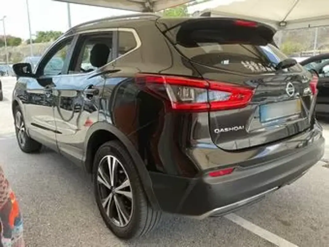 Nissan Qashqai 2018 - 15790 EUR, 119000 km - 119000km - foto 3 de 11