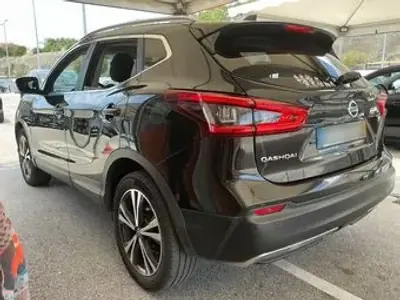 Nissan Qashqai 2018 - 15490 EUR, 119000 km - AUTO.MOTO.pt - 119000km - foto 3 de 11