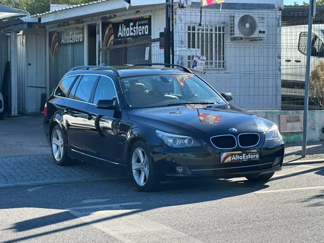 BMW 520 2009 - 8900 EUR, 290100 km - 290100km - foto 10 de 36