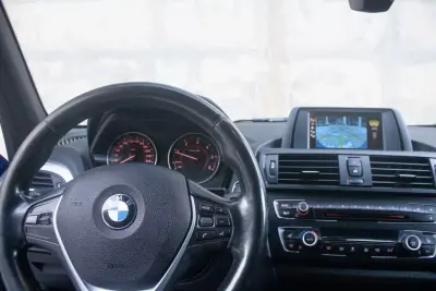 BMW 118 2013 - 14990 EUR, 190000 km - AUTO.MOTO.pt - 190000km - foto 14 de 20