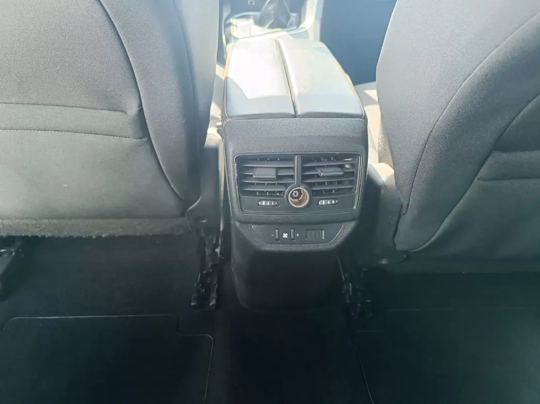 Peugeot 5008 2019 - 14900 EUR, 203649 km - AUTO.MOTO.pt - 203649km - foto 14 de 34