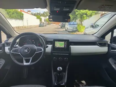 Renault Clio 2023 - 13490 EUR, 146100 km - AUTO.MOTO.pt - 146100km - foto 12 de 19