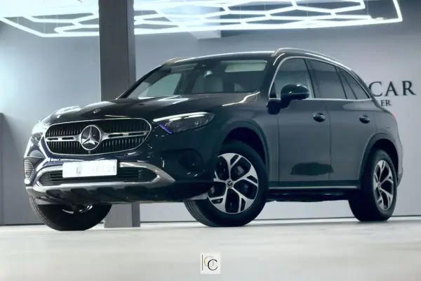 Mercedes-Benz GLC 300 2023 - 59500 EUR, 32000 km - AUTO.MOTO.pt - 32000km - foto 13 de 35