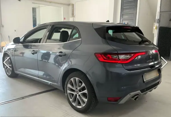 Renault Mégane 2016 - 13250 EUR, 149877 km - 149877km - foto 2 de 3