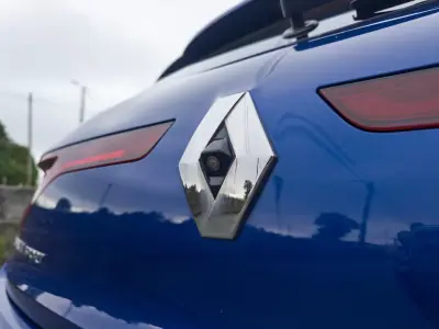 Renault Mégane 2018 - 15990 EUR, 117000 km - AUTO.MOTO.pt - 117000km - foto 12 de 48