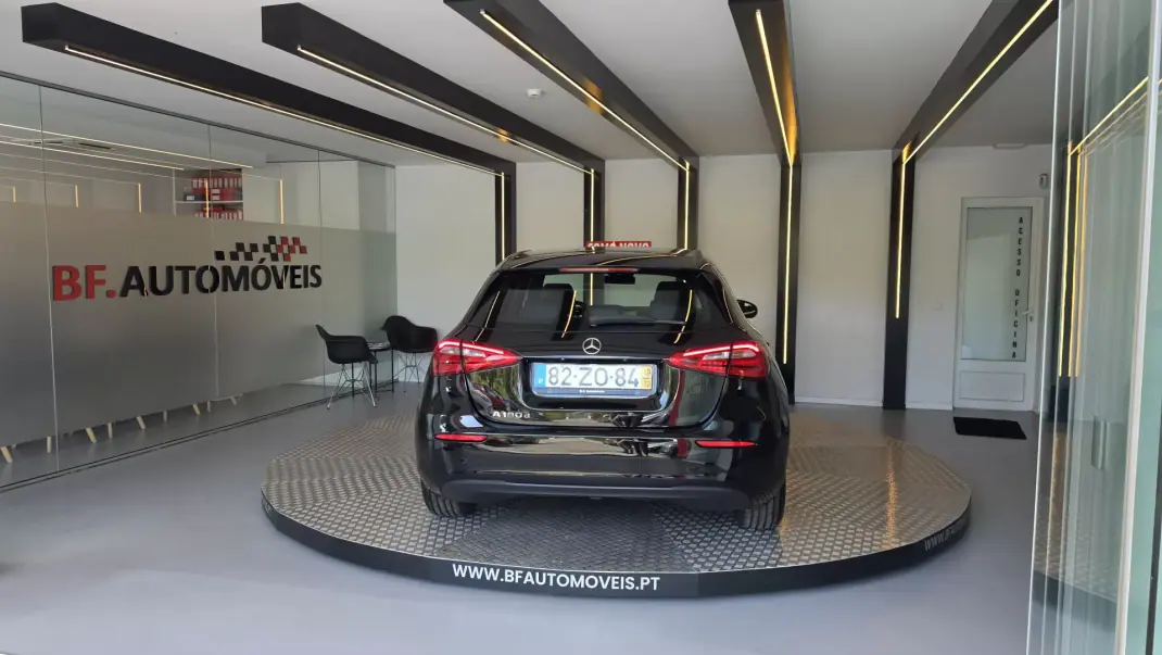 Mercedes-Benz A 180 2019 - 18900 EUR, 238120 km - AUTO.MOTO.pt - 238120km - foto 15 de 53