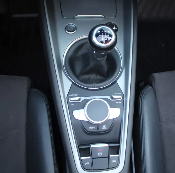 Audi TT Roadster 2015 - 23990 EUR, 151000 km - AUTO.MOTO.pt - 151000km - foto 21 de 36