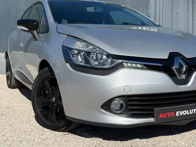Renault Clio 2015 - 9950 EUR, 155000 km - AUTO.MOTO.pt - 155000km - foto 12 de 24