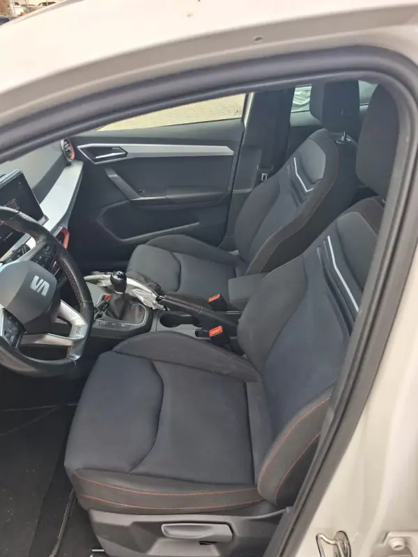 SEAT Ibiza 2022 - 17250 EUR, 70500 km - AUTO.MOTO.pt - 70500km - foto 14 de 31