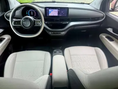 Fiat 500 3 + 1 2023 - 21990 EUR, 11350 km - AUTO.MOTO.pt - 11350km - foto 10 de 43
