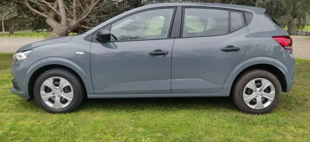 Dacia Sandero 2025 - 16990 EUR, 2000 km - AUTO.MOTO.pt - 2000km - foto 8 de 39