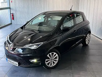 Renault Zoe 2020 - 16500 EUR, 105000 km - AUTO.MOTO.pt - 105000km - foto 4 de 34