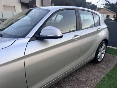 BMW 120 2013 - 13900 EUR, 190000 km - AUTO.MOTO.pt - 190000km - foto 20 de 50