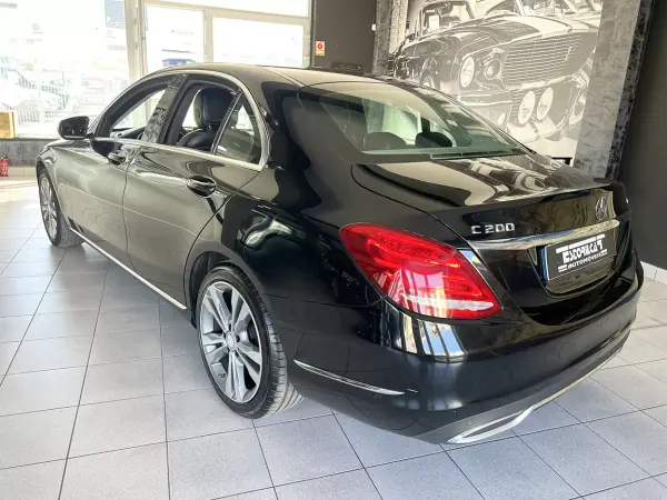Mercedes-Benz C 200 2015 - 15900 EUR, 229781 km - AUTO.MOTO.pt - 229781km - foto 3 de 23