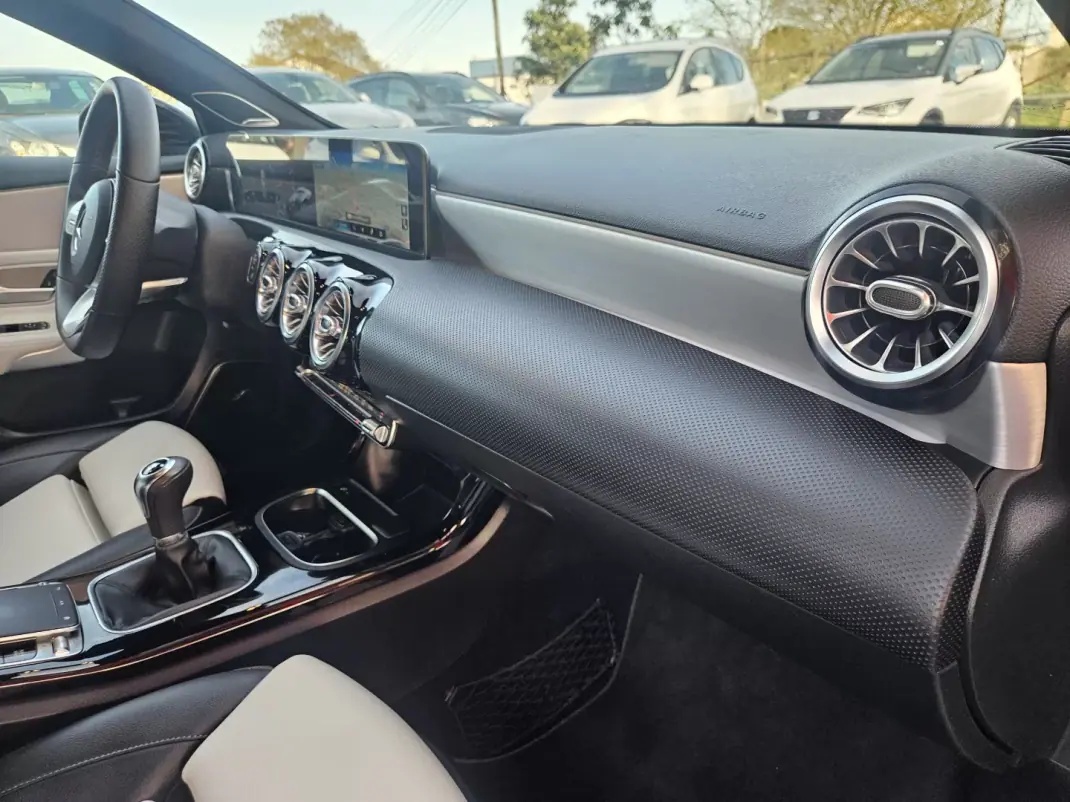 Mercedes-Benz A 200 2019 - 25800 EUR, 70000 km - AUTO.MOTO.pt - 70000km - foto 21 de 62