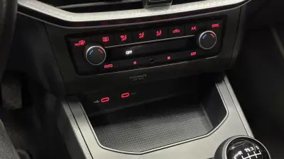 SEAT Ibiza 2023 - 14270 EUR, 50000 km - AUTO.MOTO.pt - 50000km - foto 26 de 38