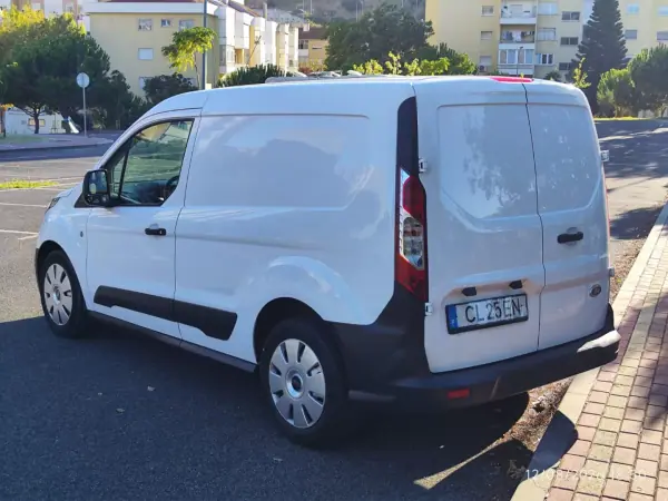 Ford Transit 2015 - 9780 EUR, 132500 km - AUTO.MOTO.pt - 132500km - foto 9 de 29