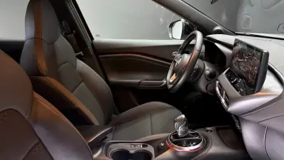 Nissan Juke 2025 - 21470 EUR, 27000 km - AUTO.MOTO.pt - 27000km - foto 16 de 43