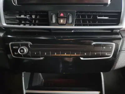 BMW 218 Gran Tourer 2015 - 17250 EUR, 190800 km - AUTO.MOTO.pt - 190800km - foto 26 de 35