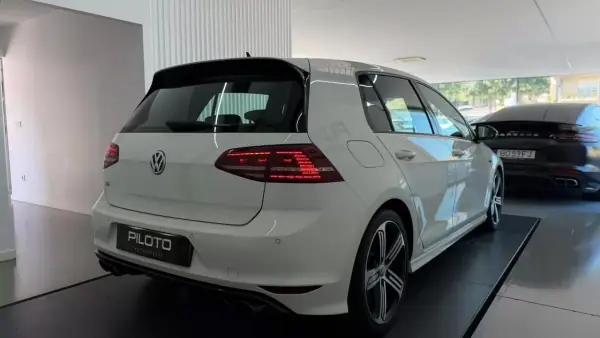 Volkswagen Golf 2016 - 25990 EUR, 134940 km - 134940km - foto 9 de 35