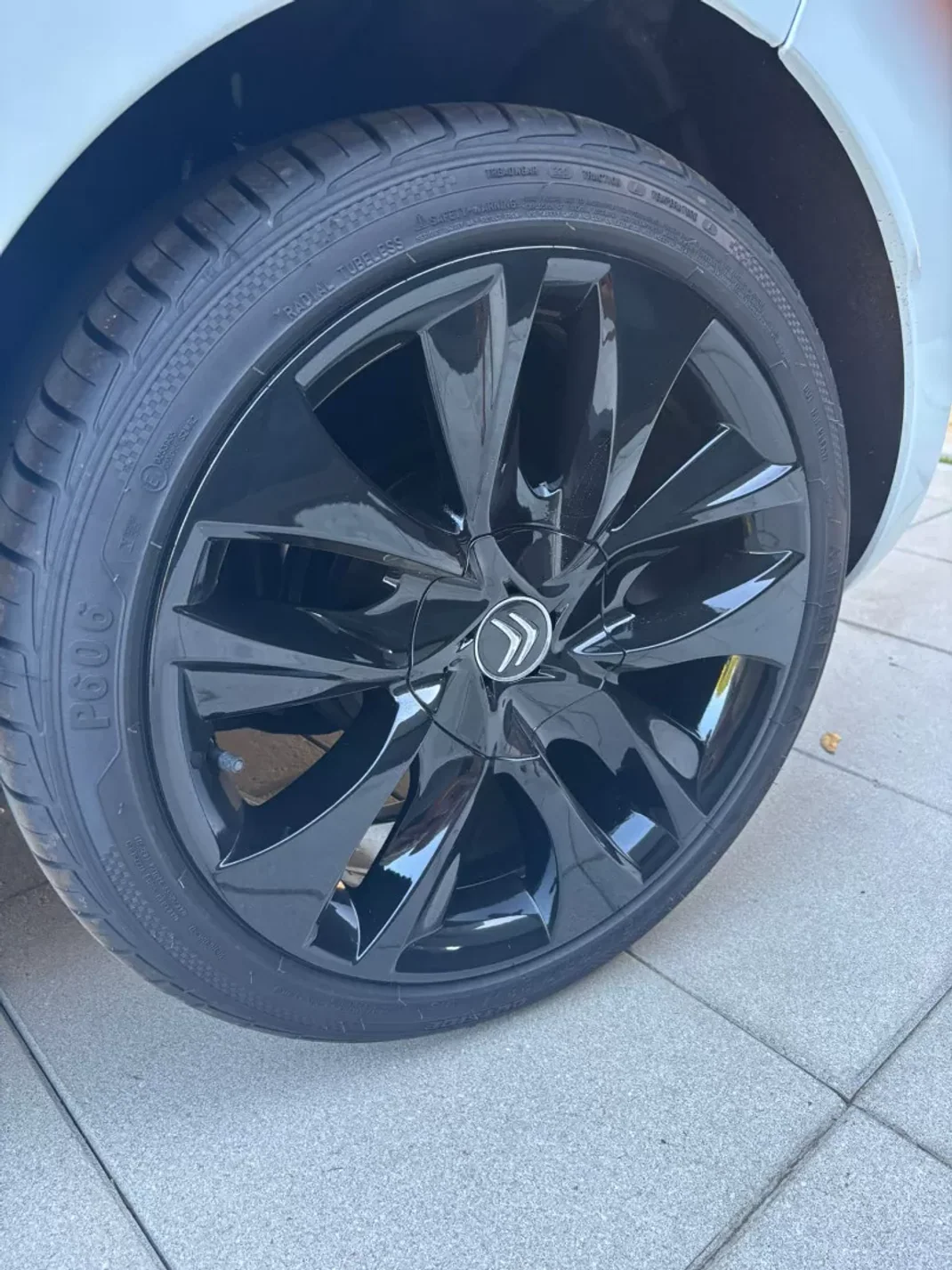 Citroën DS3 2013 - 10900 EUR, 135000 km - AUTO.MOTO.pt - 135000km - foto 31 de 31