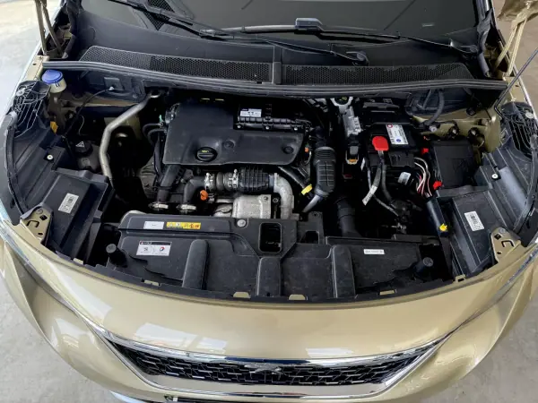 Peugeot 3008 2017 - 18500 EUR, 155000 km - AUTO.MOTO.pt - 155000km - foto 111 de 112