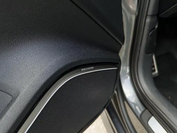 Audi A3 Sportback 2017 - 18990 EUR, 164000 km - AUTO.MOTO.pt - 164000km - foto 27 de 33