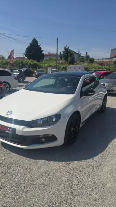 Volkswagen Scirocco 2012 - 12450 EUR, 220000 km - AUTO.MOTO.pt - 220000km - foto 2 de 9