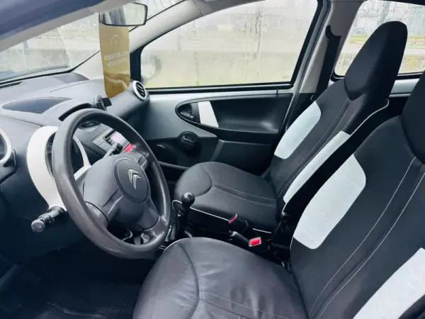 Citroën C1 2012 - 6900 EUR, 90000 km - AUTO.MOTO.pt - 90000km - foto 14 de 17