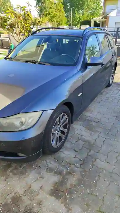 BMW 318 2008 - 4949 EUR, 390000 km - AUTO.MOTO.pt - 390000km - foto 7 de 9
