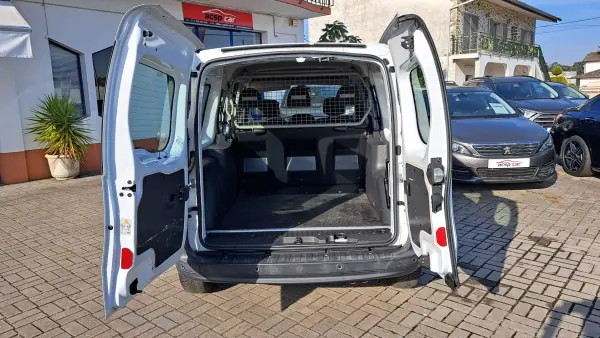 Renault Kangoo 2019 - 18900 EUR, 210580 km - AUTO.MOTO.pt - 210580km - foto 25 de 28
