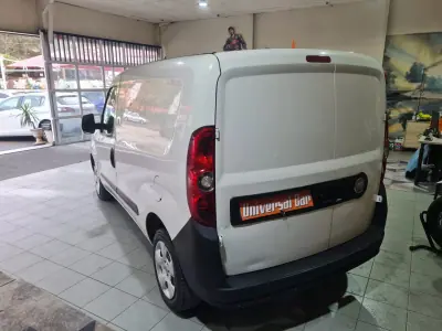 Fiat Doblo 2012 - 5900 EUR, 313000 km - AUTO.MOTO.pt - 313000km - foto 5 de 16