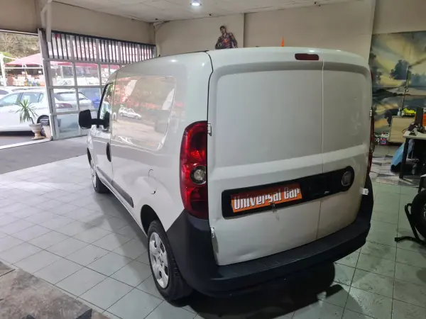 Fiat Doblo 2012 - 5900 EUR, 313000 km - AUTO.MOTO.pt - 313000km - foto 5 de 16