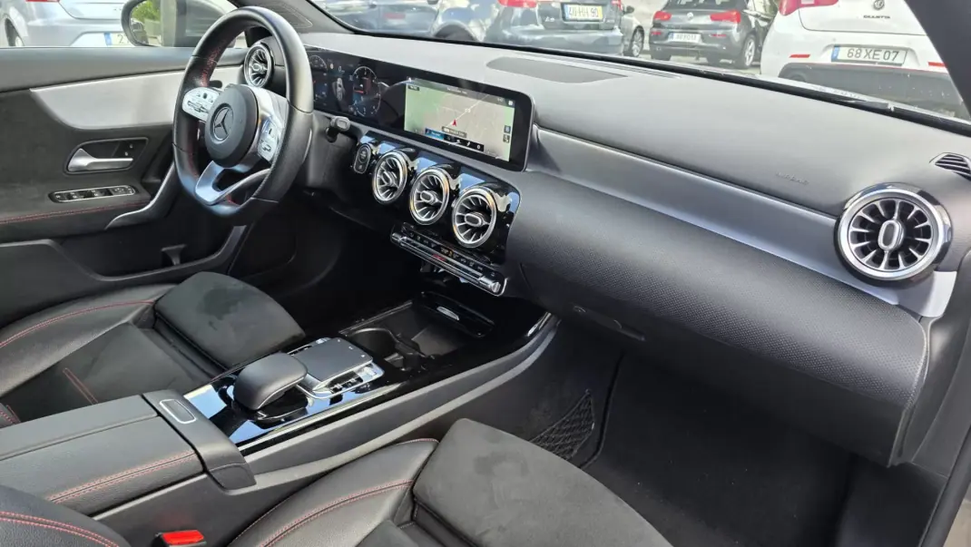 Mercedes-Benz A 180 2018 - 27450 EUR, 45000 km - AUTO.MOTO.pt - 45000km - foto 10 de 13